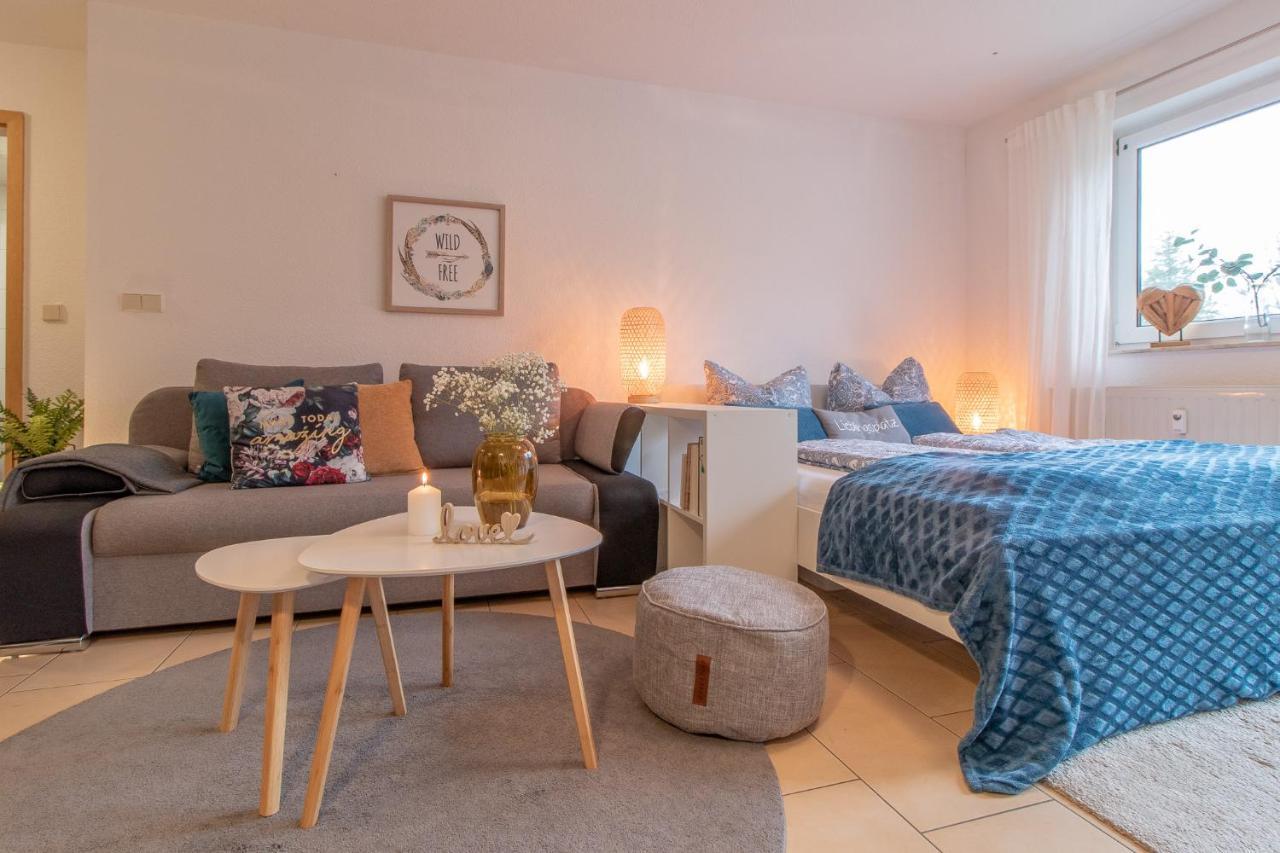 Modernes Im Grünen,wlan, Tv, Kaffee, Parken Apartment