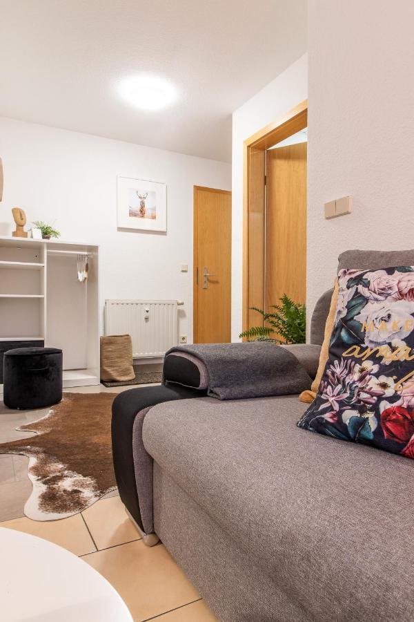 Apartment Modernes Im Grünen,wlan, Tv, Kaffee, Parken *